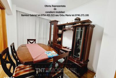 Apartament cu 4 camere decomandat în Piața Unirii - 13