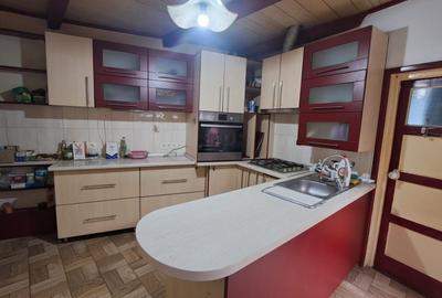 Casă individuală cu 6 camere cu Teren 580 Mp în Central - 13