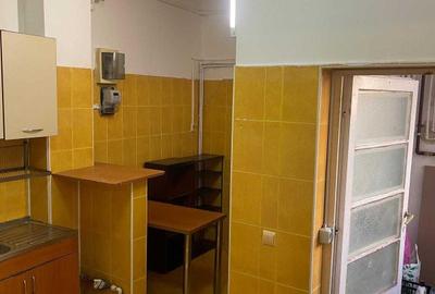 Garsonieră decomandată în Romană - 8