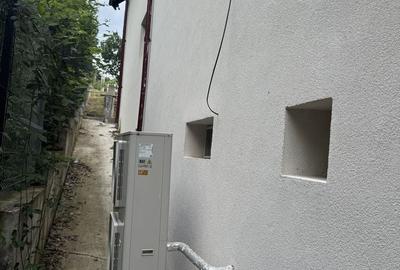 Casă cu 8 camere cu Teren 2800 Mp în Milcoiu - 14