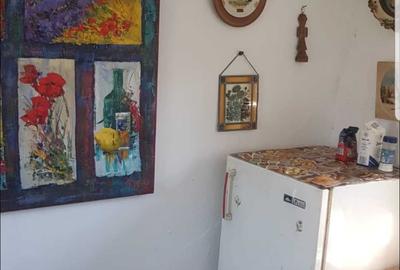 Casă cu 2 camere cu Teren 1000 Mp în Central