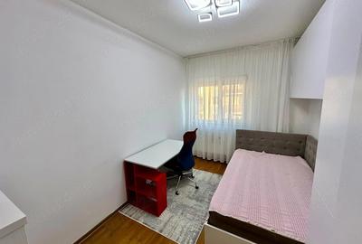 Apartament cu 3 camere decomandat în Central - 2