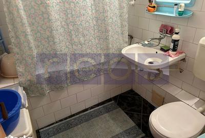 Apartament cu 3 camere decomandat, mobilat în Sălăjan - 8