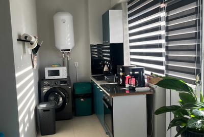 Apartament semidecomandat în Central - 3