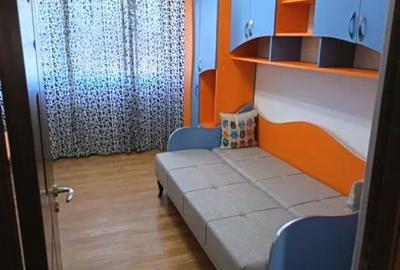 Apartament cu 4 camere decomandat, mobilat în Micro 5 - 2