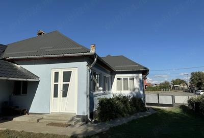 Casă cu 4 camere cu Teren 3200 Mp în Săsarm