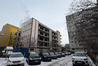 Spațiu comercial, de 2,742 mp, în Micro 18 - 8