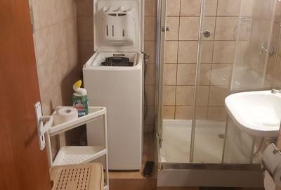 Garsonieră în Titan