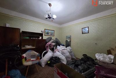 Casă cu 5 camere cu Canalizare în Aradul Nou - 1