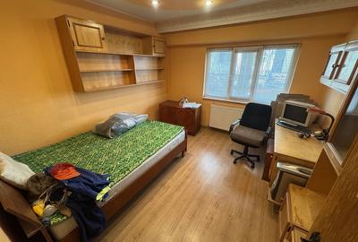 Apartament cu 3 camere decomandat, mobilat în Casa de Cultură - 2