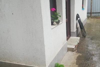 Casă cu 3 camere în Central