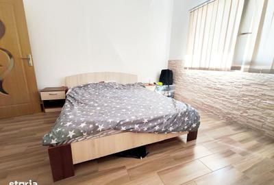 Apartament cu 3 camere în Mărăști