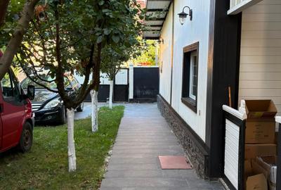 Casă individuală cu 3 camere cu Canalizare în Valea Adâncă