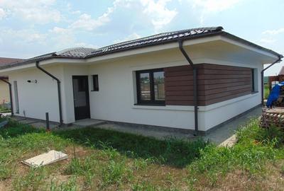 Casă individuală cu 3 camere cu Canalizare în Tărtășești - 1