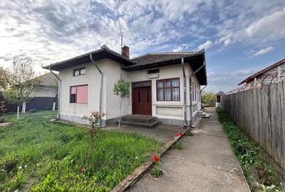 Casă cu 3 camere cu Canalizare în Rogova - 5