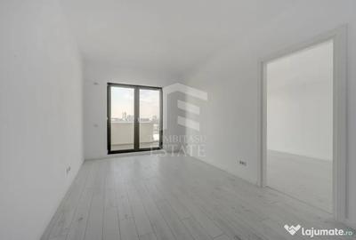 Apartament cu 3 camere semidecomandat în Fundeni