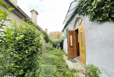 Casă cu 2 camere cu Teren 899 Mp în Mihăileni