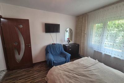 Apartament cu 2 camere decomandat în Micro III - 6