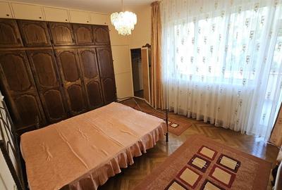 Apartament cu 3 camere decomandat, mobilat în Hașdeu - 12