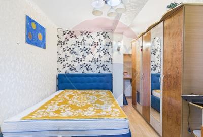 Casă cu 5 camere cu Teren 700 Mp în 13 Septembrie - 15