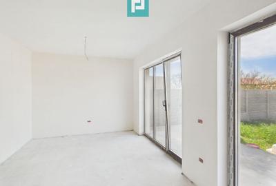 Duplex cu 4 camere cu Canalizare în Covaci - 5