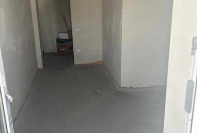 Apartament cu 2 camere decomandat în Exterior Vest