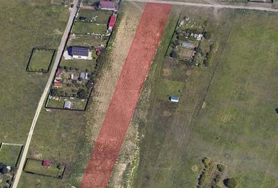Teren de 5000 mp, în Tractorul