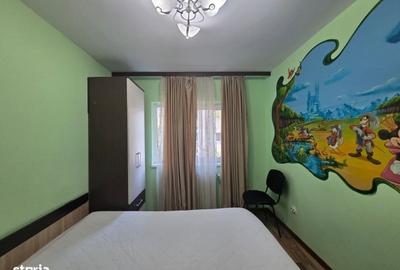 Apartament cu 3 camere decomandat în Galata