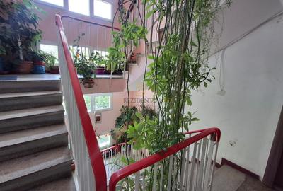 Apartament cu 3 camere semidecomandat în Berceni - 5
