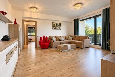 Apartament cu 4 camere decomandat, mobilat în Băneasa