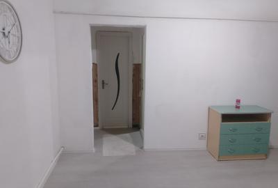 Apartament cu 2 camere semidecomandat în Micro 39 - 1