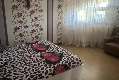 Casă cu 5 camere cu Teren 2800 Mp în Central
