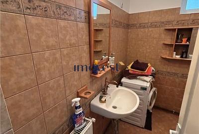 Casă cu 5 camere cu Teren 1000 Mp în Titulescu - 5