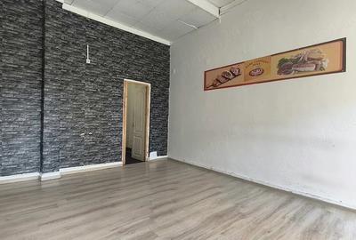 Spațiu comercial, de 27 mp, în Dacia
