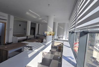 Spațiu comercial, de 252 mp, în Ultracentral