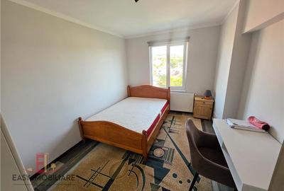 Apartament cu 3 camere decomandat în 7 Noiembrie - 4