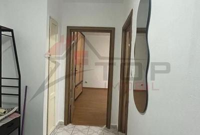 Apartament cu 3 camere în Tudor Vladimirescu