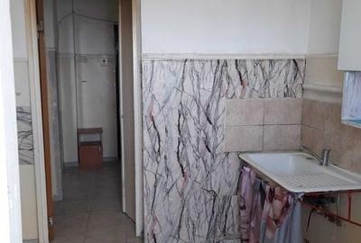 Apartament cu 2 camere decomandat în Vest - 3