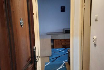 Garsonieră semidecomandată în Malu Roșu