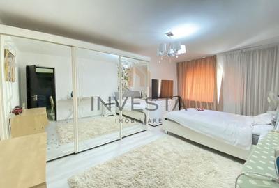 Apartament cu 3 camere decomandat, mobilat în Gruia