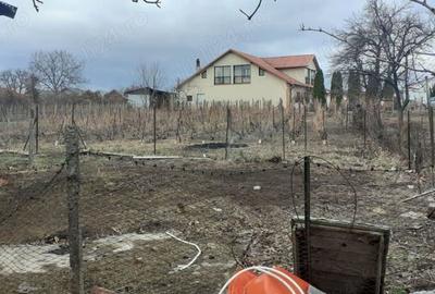 Teren de 762 mp, în Străoane - 1