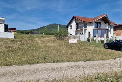 Teren de 485 mp, în Central