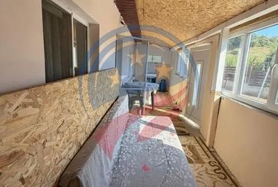 Casă cu 3 camere cu Canalizare în Izvor