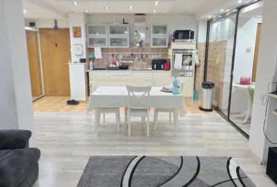 Apartament cu 3 camere decomandat în Gojdu