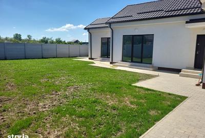 Casă cu 3 camere cu Teren 450 Mp în Central - 7