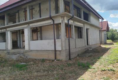 Casă cu 4 camere în Amara - 4