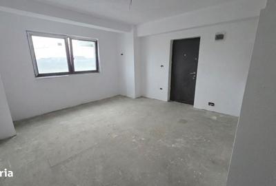 Apartament cu 3 camere în Micești