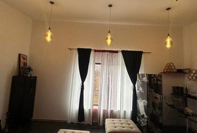 Casă cu 3 camere în Central - 6