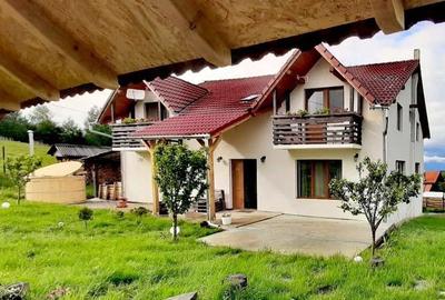 Casă cu 6 camere cu Teren 420 Mp în Paltin - 9