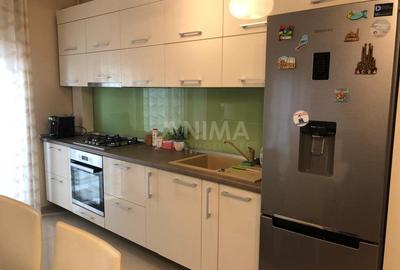Apartament cu 2 camere semidecomandat, mobilat în Central